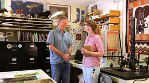 Naked mole-rats are some of the most unique members of the animal kingdom. In fact, they are SO different from any other African mole-rats that Dr. Bruce Patterson and postdoctoral researcher Nate Upham have placed them in a brand-new Family: Heterocephalidae! Read about it on The Field Museum's website: http://www.fieldmuseum.org/science/blog/naked-mole-rats-not-mole-not-rat-and-not-african-mole-rat Paper abstract: http://onlinelibrary.wiley.com/doi/10.1111/zoj.12201/abstract YouTube: https://y