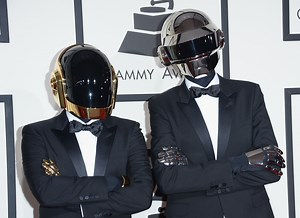 法國傳奇樂團Daft Punk宣告解散！成軍28年用8分鐘爆炸性影片告別粉絲 - Yahoo汽車機車