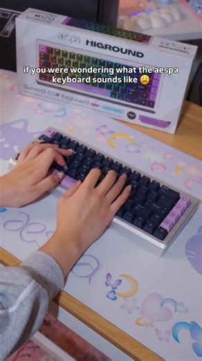 peachietech 🍑 on Instagram: "ASMR Typing test with the aespa x higround summit65 keyboard! The deskmat is also so adorable 🥺🥰 Gifted by @higround"