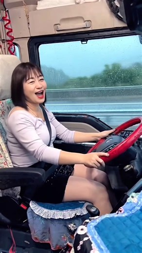 Truck Lover ##truck #truckdriving #truckvlog #truckdriver #girltruckdriver