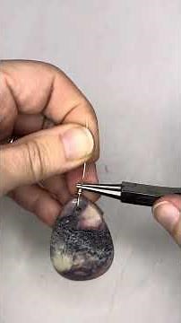 How to Wire Wrap a Bail for a front to back drilled pendant!