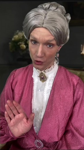 Replying to @NyssaYew If your cutlery set has 8 place settings or less it will likely include only one master butter knife. #etiquette #manners #finedining #cutlery #silverware