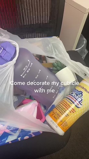 Decorate Your Office Cubicle with Colorful Supplies