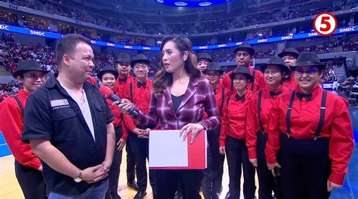 10K views · 239 reactions | WATCH | Pagkatapos ng kanilang halftime performance sa #PBAonTV5, nakausap ni Lyn Olavario ang #SamaSamangTinigNgPaskoTV5 Christmas Chorale Showdown Grand Winner na Shalom Choir mula sa Valenzuela City! Paano nga ba nabuo ang grupo, at ano ang kanilang pakiramdam sa pagkapanalo? ⤵️ #PBAGameTayo #IBAngPaskoPagSamaSama | TV5 | Facebook