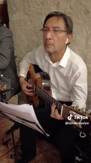 Misa con Música Peruana - Celebración Religiosa Llena de Tradición