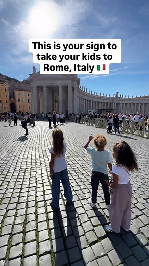 ✨ Our kid-approved mini itinerary: • Stay near the Colosseum - not for the tour, but for the playground just a few minutes away. Every night local families gather there, kids run barefoot, and you get this real, everyday Rome moment no guidebook tells you about. • Hop-On Hop-Off Bus - the easiest way to see the city without tiring little legs. Snacks, views, shade, movement… every parent’s best friend. • Trevi Fountain early morning - zero crowds, plenty of space for kids to toss coins and make 