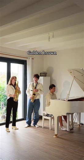 Golden brown ✨ @Mat 🎷 @tomberne2 🎹 #saxophone #goldenbrown #fyp #viral #piano