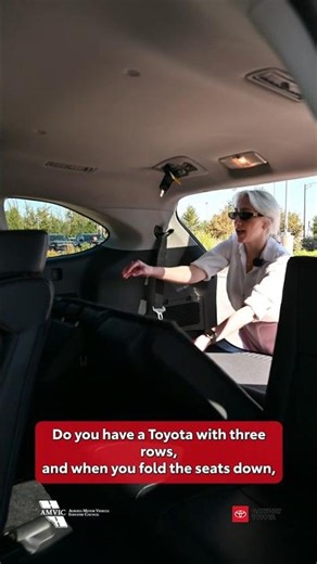 How to Stow Dangling Seatbelts in Your 3-Row Toyota! | Gateway Toyota Hacks