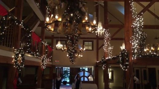 Bedford Village Inn Turns Into Holiday Wonderland