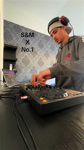 Top DJ Transitions in S&M X No.1