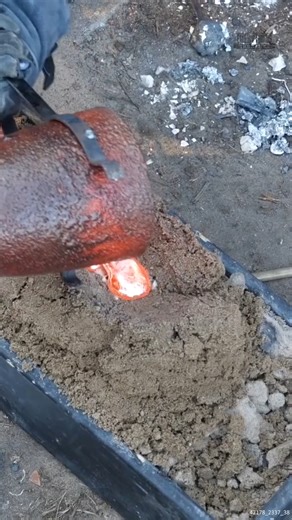 10K views · 118 reactions | What Happens When You Cast These Materials? #cast | How To Make Everything | Facebook