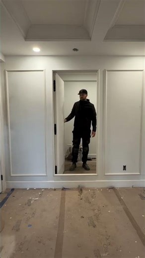 Hidden door with soft close concealed hinges #hiddenDoor #howto #diy #lifehacks #carpentry