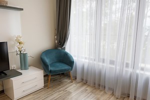 Can You See Through Sheer Curtains From The Outside?