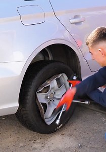 The Spectacular Process of Wheel Restoration | 5-Minute Workouts