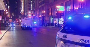Man arrested after firing gun, sending people running in Chicago Loop