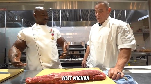 CHEF RUSH the WORLDS STRONGEST CHEF Has 24 INCH ARMS and Eats 600grams PROTEIN | Chef Andre Rush