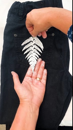 I have been promising to show some more printing on fabric… so here we go. Ferns have to be one of my favourite things to print and I couldnt resist going for the White on Black again with this one... its just such a striking combination I think and with this I can wear it too! Ferns are often considered a symbol of sincerity and honesty. It conveys a message of genuine feelings and trustworthiness. I always love a little upcycling and these jeans were a bit faded so I thought why not…. Nothing 