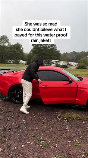 Best Waterproof Jacket Review for Rainy Days