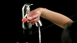 Delta Faucet TV Commercial For Delta Touch 20 Technology