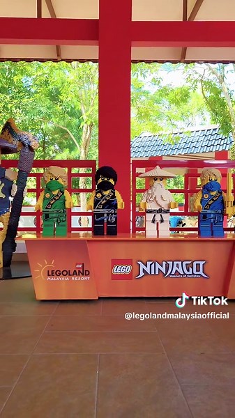 🔥 Step into the world of NINJAGO® and become the ultimate Master of Spinjitzu! ⚡💥 Feel the rush as you battle with fire, ice, and energy in an epic, action-packed adventure! 🎮🎯 Are you ready to train like a ninja and defeat the forces of evil? 🥷💨 Test your skills at LEGO® NINJAGO The Ride—only at LEGOLAND® Malaysia! Buy Now: https://www.legoland.com.my/tickets-passes/day-tickets/offers-deals/ #MYLEGOLAND #LEGOLANDMalaysia #NINJAGO #MasterOfSpinjitzu