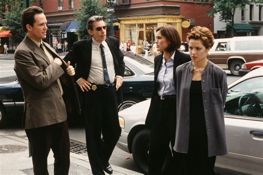 Richard Belzer Will Give You Chills in This Classic Munch Scene from SVU Season 1