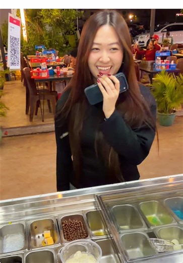 Floral Milk Tea and Dessert Appreciation