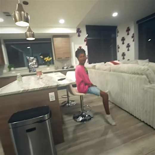 Lala's Old Edit: A Creative Showcase of Alchemy