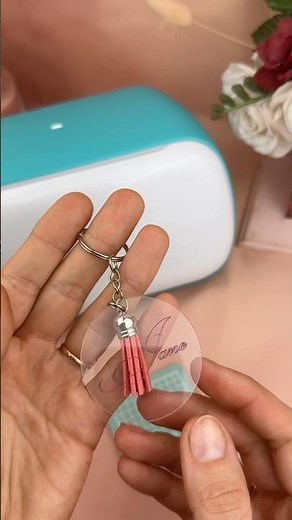 How to make engraved keychain with Cricut Joy and engraving tool #smallbusiness #cricutjoy #diycraft