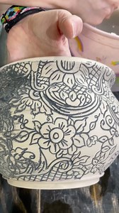 ✨🪄✨Its like magic everytime! Here I am adding the black underglaze to a carved vase and then wiping back to reveal the inlay design. 🤩Learn how to create your own one of a kind carved pottery with our classes on clayshare! ➡️Download the clayshare app and start making pottery today! | Clayshare