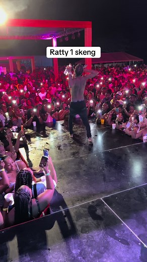 Cnote pon the the ground @ south coast #