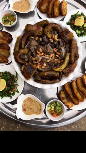 فيديوهات أنشأها Soolar (@khoulamahamoud53) باستخدام الصوت الأصلي - شامية في امريكا 🇺🇸