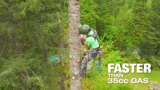 #TipsAndTricks: The Brand New M18 FUEL™ Top Handle Chainsaw 356mm (14")! Fast cutting, superior power for hardwoods, and say goodbye to gas engine hassles. Don't miss out on the beast in action! 🎥 Watch more on YouTube: Tips&Tricks: https://youtu.be/sHLk8D3Ls48 Product Specification: https://www.milwaukeetool.my/m18-fueltm-top-handle-chainsaw-356mm-14 #MILWAUKEE #MilwaukeeToolMY #MilwaukeeTools #NothingButHeavyDuty #TopHandleChainsaw #Chainsaw | Milwaukee Tool Malaysia