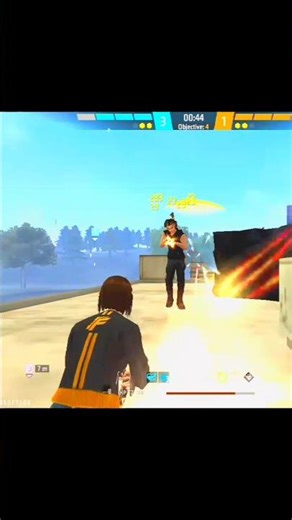 🔥 1 vs 3 Impossible Clutch 😱 | Free Fire MAX Pro Gameplay