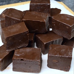 Condensed Milk Chocolate Fudge Easy Recipe | Zuranaz Recipe