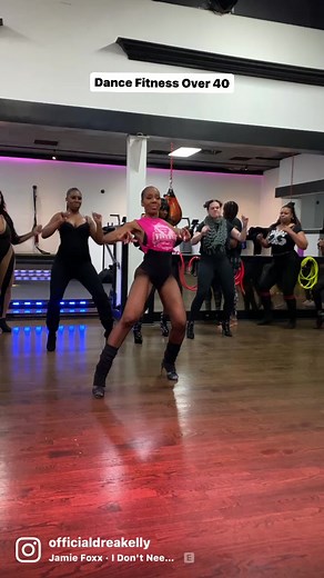 July 28th @7pm in Atlanta! 🎉 Location to be announced! #DanceFitnessOver40 “Winter, Spring, Summer, Fall, we MUST be SNATCHED, for them all!” #4SeasonsBodies This warm-up walk is called “The Barbie” 💖 my signature walk is mastered by engaging your core, turning out from the hip, compressing the ribs and elongating the arms to have control & maintain balance…while in heels 🎀 DISCLAIMER: those under 40 are more than welcome to join! Link is in bio, see you in class! 😉