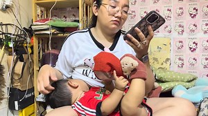 87K views · 1.5K reactions | Momy feeds the baby every day ! Baby and momy are at home #baby #mommyblogger #mommylife #Breastfeeding #milk #kids #viralchallenge | MOM DAILY | Facebook