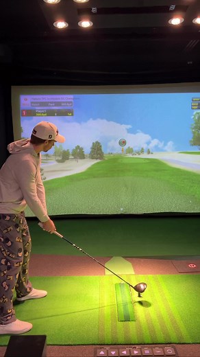 First hole at TPC Scottsdale Champions on the WJ Golf Sim yesterday #golfsimulator | The Swing Library