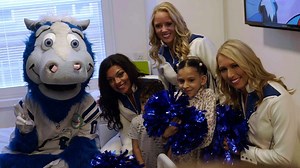 Colts Cheerleaders, Blue visit London Hospital