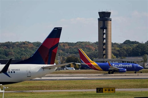 US flight delays spike as air traffic controller absences increase; 3.2 million passengers impacted