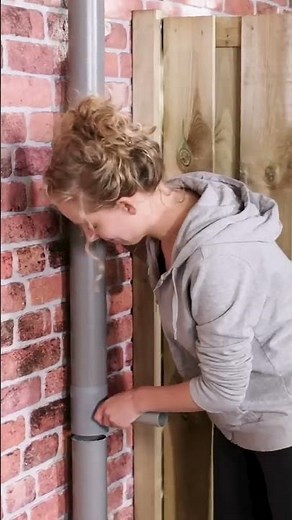 💧Regenton aansluiten op regenpijp in de tuin: duurzaam tuinieren 🌧️| Tuinklussen | How to met GAMMA