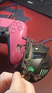 But where does the orange flashing light on the PS5 controller come from? Solution!