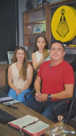 Rannon Automoveis on Instagram: "Desde criança a paixão por carros já era grande e no início de 2011,quando eu já atuava na área de representação de alimentos, começei também a comprar dois, três carros para vender como um Hobby lucrativo e prazeroso.Cada dia mais gostando desse comércio, fui vendo que tinha muito futuro e passei a comprar mais e mais a cada ano, colocando em lojas de amigos, dividindo outros carros com amigos também.No final de 2015 acabou o contrato da minha maior representaçã