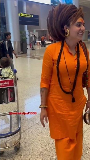 Aghori baba airport per bachhe ke sath khelte #chanchalnath #song #love #viralshorts #shorts jai ho