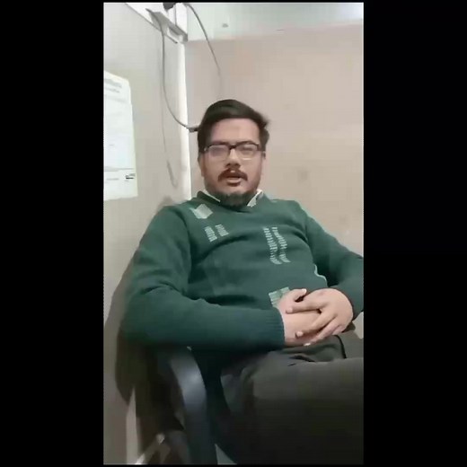 ہم نے جدید Bipolar TURP (Transurethral Resection of the Prostate) ٹیکنالوجی کے ذریعے غدود (پروسٹیٹ) کا کامیاب آپریشن انجام دیا۔ مریض بلند فشار خون (BP)، شوگر اور خون پتلا کرنے والی ادویات کے استعمال کی وجہ سے روایتی سرجری کے لیے موزوں نہیں تھا، اور کوئی بھی آپریشن کا خطرہ نہیں لے رہا تھا۔ الحمدللہ، جدید Bipolar TURP تکنیک کی بدولت بغیر کسی پیچیدگی کے کامیاب آپریشن مکمل ہوا، اور مریض صرف چار گھنٹوں میں گھر روانہ ہوگیا۔ ✅#BipolarTURP #ProstateSurgery #MinimallyInvasive #HighBP #Diabetes #BloodThin