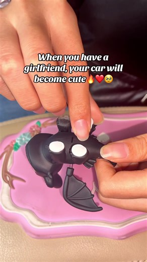 Adorable Toothless Keychain from How to Train Your Dragon