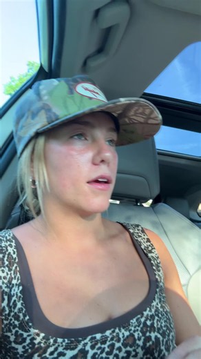 lildebbie (@itsmelildebbie)’s video of northern hillbilly