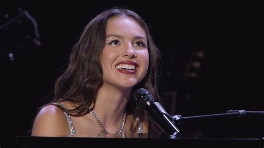 753K views · 18K reactions | ok but why is driver’s license so universal 凉 | Netflix | Facebook