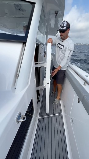 Center Consoles Only on Instagram: "Here’s a look at the @evergladesboats 455 console door and cabin space. Every detail on this boat is extremely well built and we were very impressed all the way through. What are your thoughts? - #CenterConsolesOnly #EvergladesBoats"
