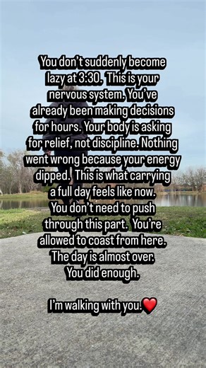 You don’t suddenly become lazy at 3:30. this is what a full day feels like when your nervous system has been carrying everything. nothing went wrong. you’re allowed to coast from here. If this felt familiar, you’re not alone. #midlifewomen #womenover40 #midlifeburnout #afternoonslump #nervoussystemregulation