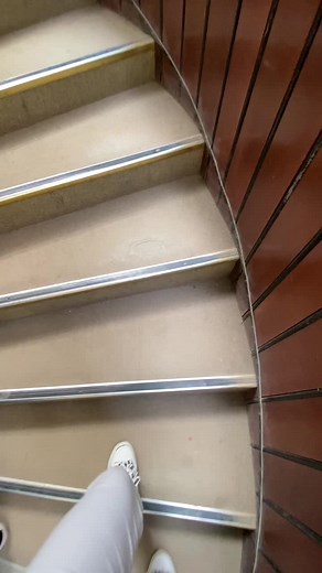 Exploring a Modern Multi-Story Library in Detail